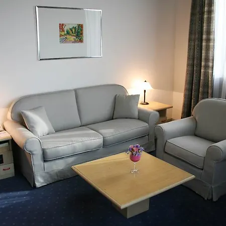 Slavija Lux Hotel