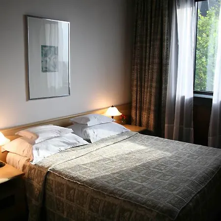 Hotel Slavija Lux 3*