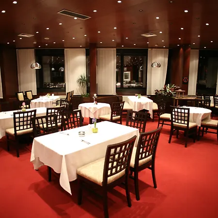 Slavija Lux 3*