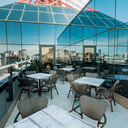 Slavija Lux Hotel 3*