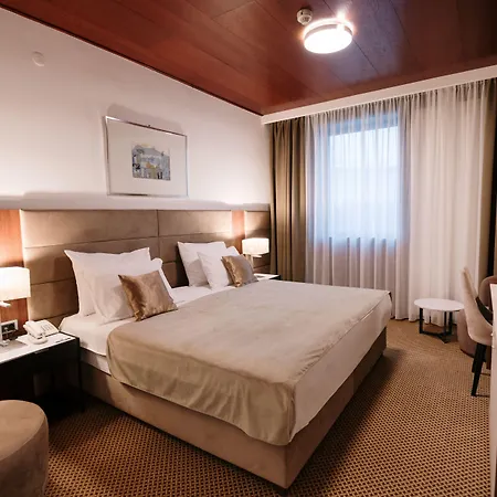 Slavija Lux Belgrado