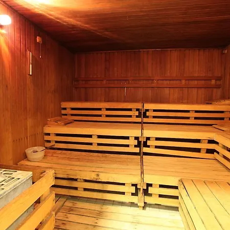 Slavija Lux Hotel 3*