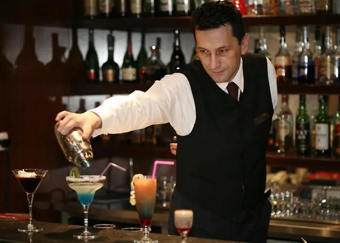 Slavija Lux Hotel 3*