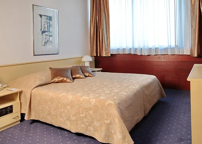 Hotel Slavija Lux Belgrade