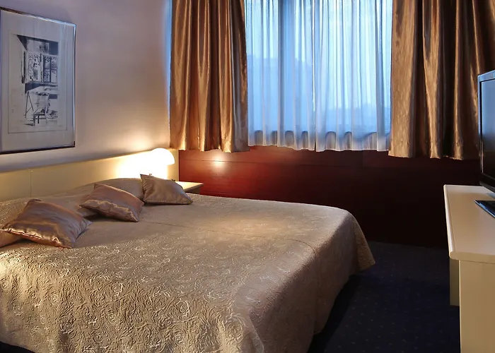 Hotel Slavija Lux 3*