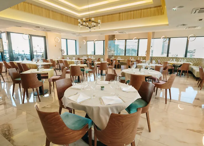 Hotel Slavija Lux 3*